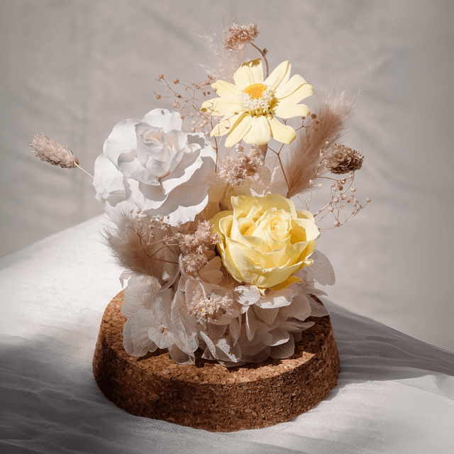 Morning Light | Preserved Flower Glass Dome | Next-Day Flower Delivery in Bristol | UK-Wide Delivery
