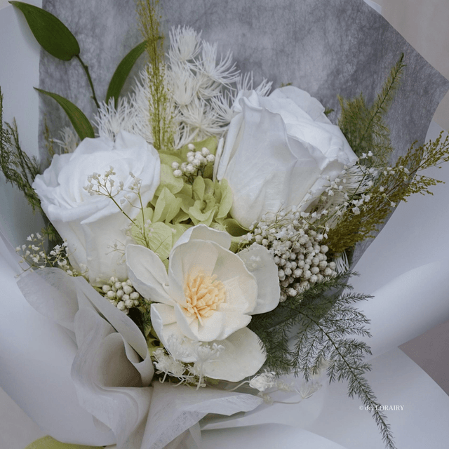 Preserved Rose Bouquet | White Flowers | Next-Day Flower Delivery in Bristol | UK-Wide Delivery