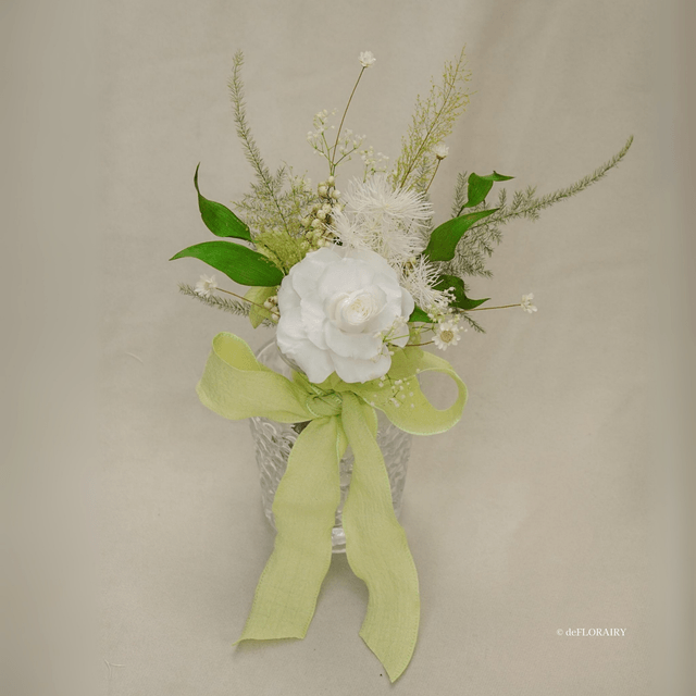 Pearl Gleam | Preserved Rose in Vase | Next-Day Flower Delivery in Bristol | UK-Wide Delivery